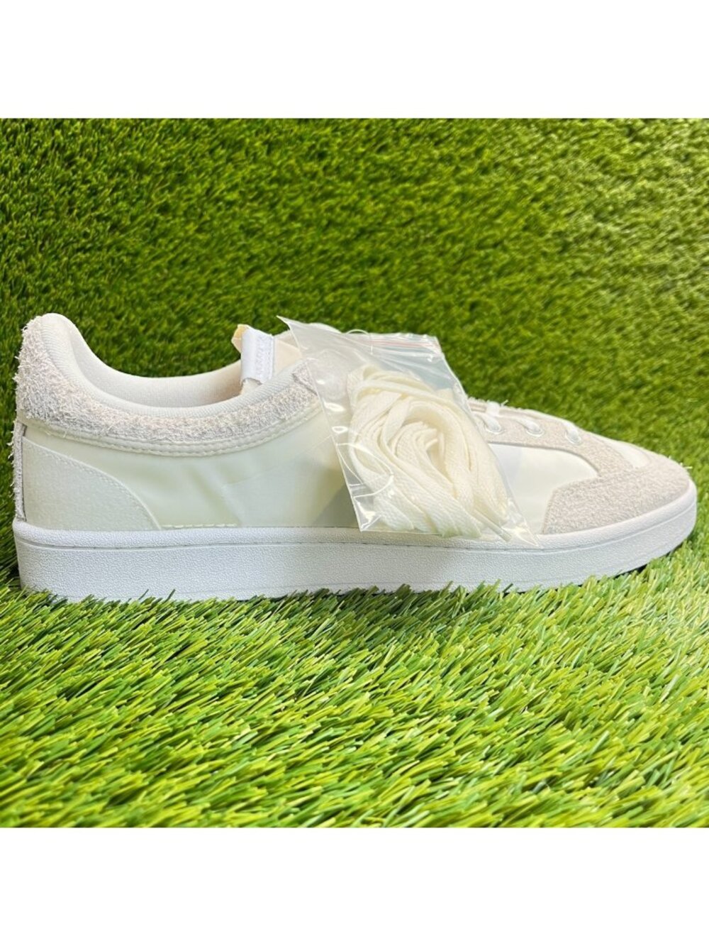 Adidas Americana Low Donald Glover Mens Size 13.5 White Athletic Shoes Sneakers